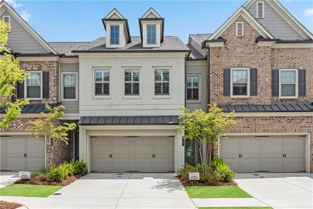 27 Lochurst Lane, Roswell, GA 30076 — most recent listing photo