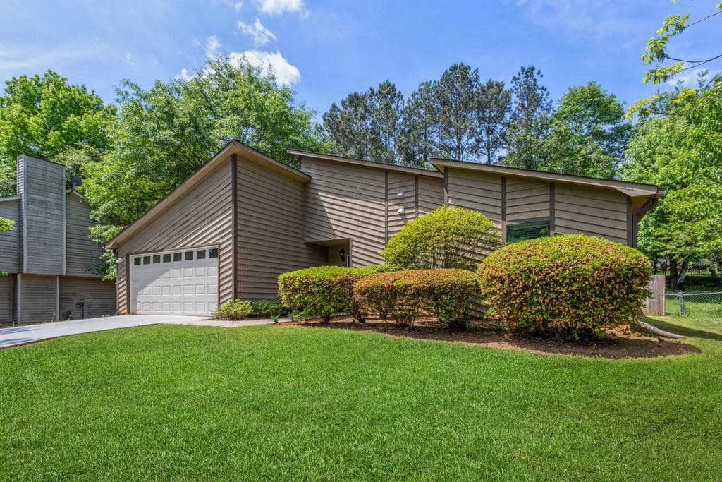 2282 Marshes Glenn Drive, Norcross, GA 30071 — most recent listing photo