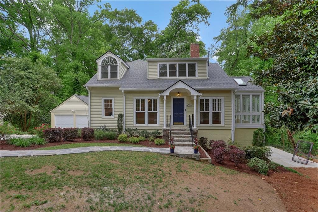 4 bedroom, 3 bathroom, 1,752 sq ft single family residence sold at 4323 Peachtree Dunwoody Road, Atlanta, GA 30342