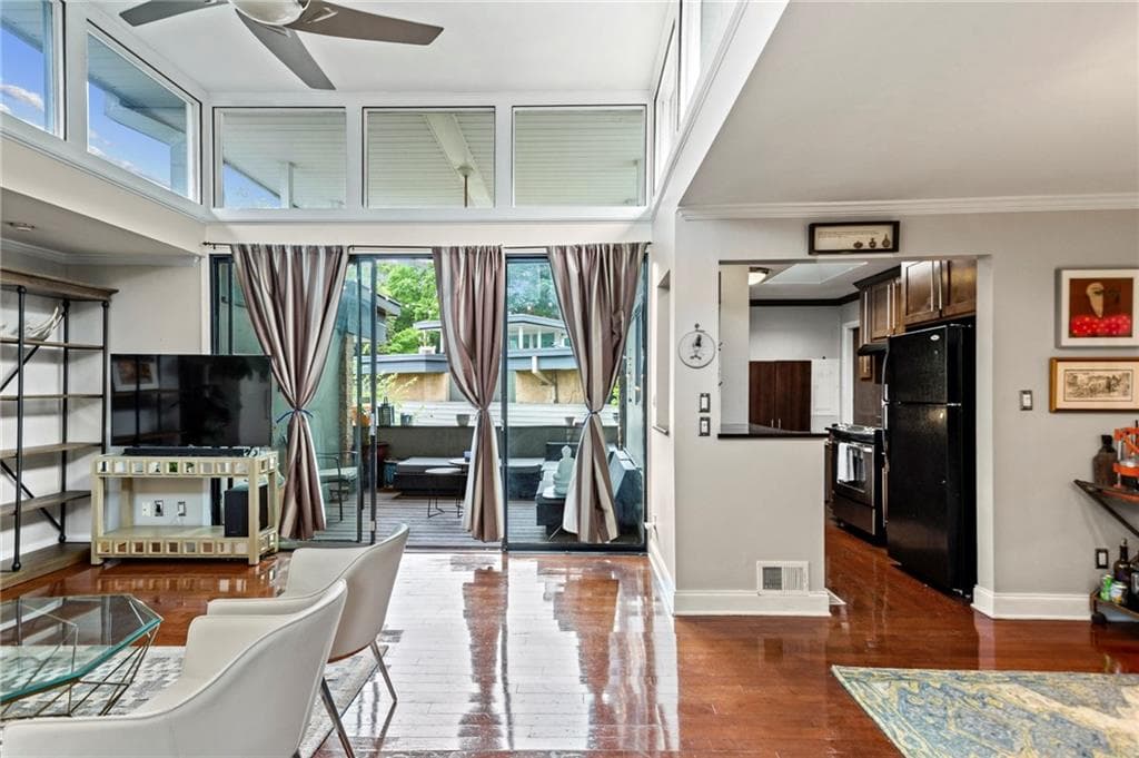 4316 Chastain Walk, Atlanta, GA 30342 — most recent listing photo