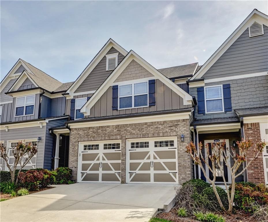 3 bedroom, 3 bathroom, 2,402 sq ft townhouse sold at 241 Stone Park Drive, Woodstock, GA 30188