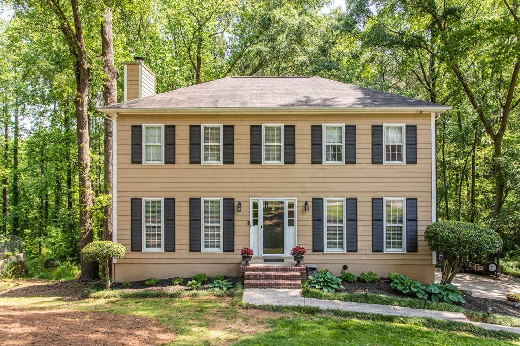 939 HAMPTON Trail, Lilburn, GA 30047 — most recent listing photo