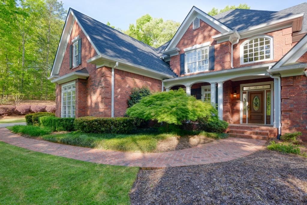 5 bedroom, 5 bathroom, 4,172 sq ft single family residence sold at 2779 Horseshoe Knoll Lane, Roswell, GA 30075