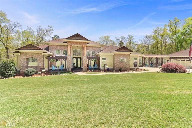 4 bedroom, 5 bathroom, 3,365 sq ft single family residence sold at 5835 Double Birch, Douglasville, GA 30135