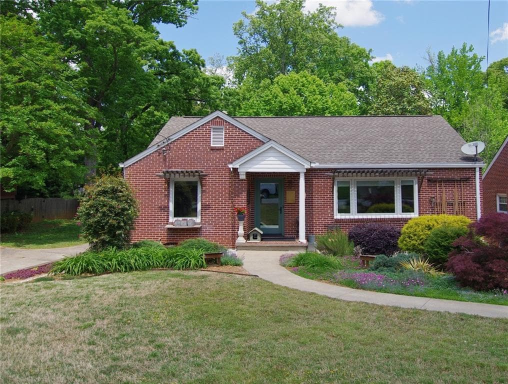 1231 Spencer Avenue, East Point, GA 30344 — most recent listing photo
