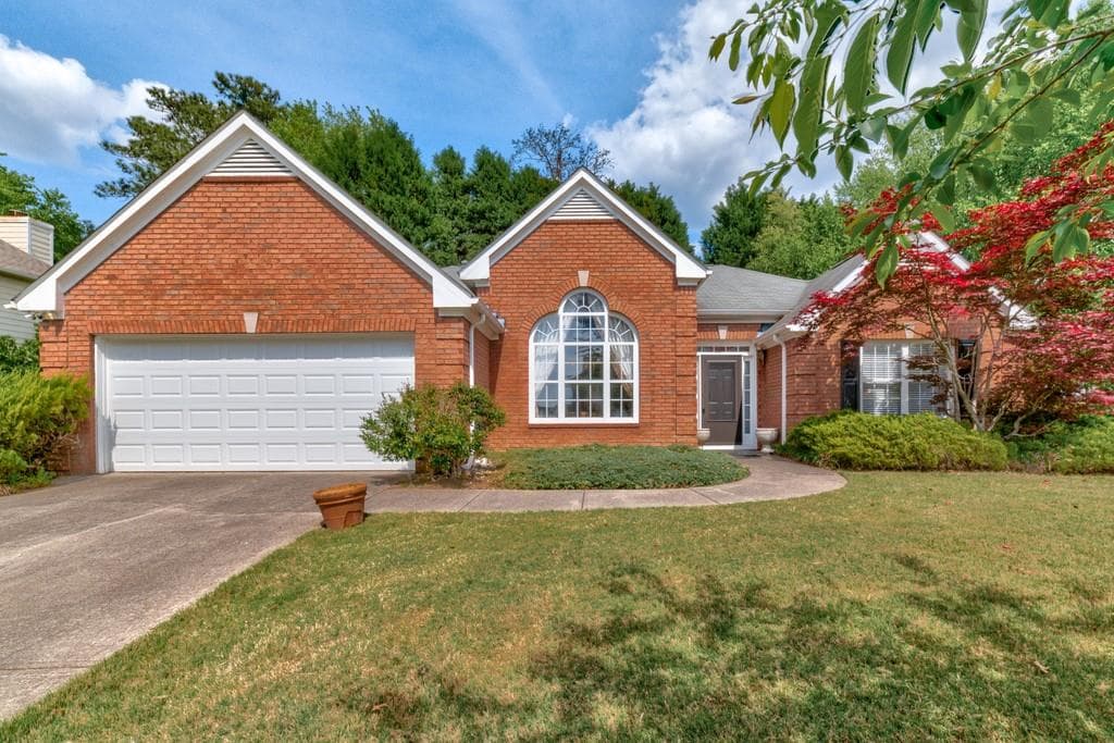 929 SW Halstead Drive, Marietta, GA 30064 — most recent listing photo