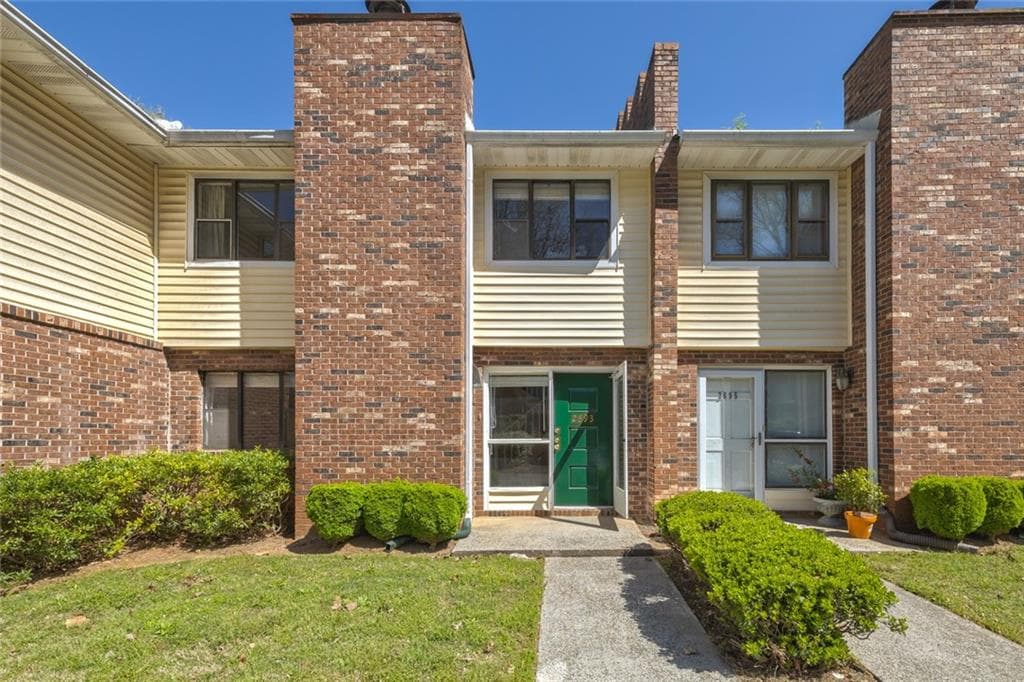 2693 Twiggs Circle, Marietta, GA 30067 — most recent listing photo