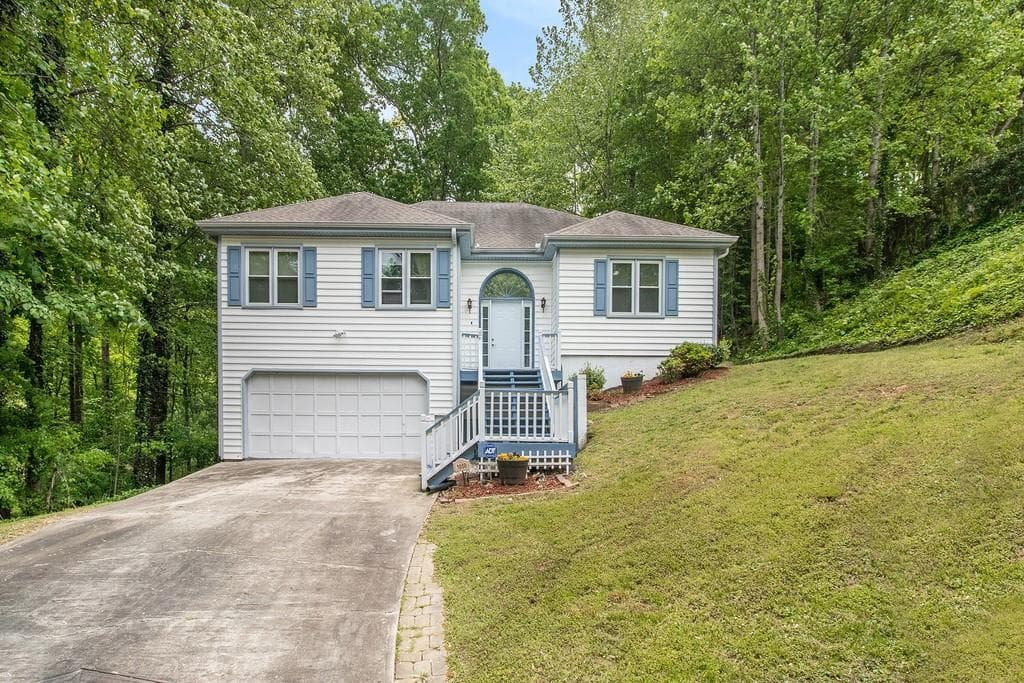 1050 W Mill Drive, Kennesaw, GA 30152 — most recent listing photo