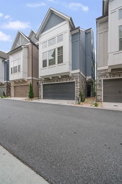 565 SE Mirrormont Drive, Smyrna, GA 30080 — most recent listing photo