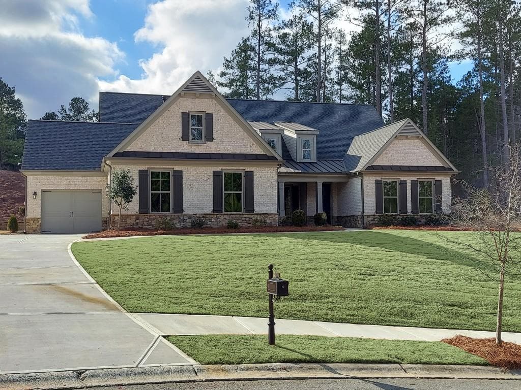 3 bedroom, 3 bathroom, 2,869 sq ft single family residence sold at 1160 Carl Sanders Drive, Acworth, GA 30101