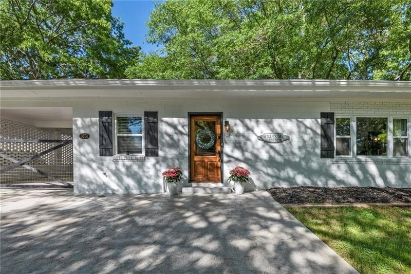 3 bedroom, 1 bathroom, 1,856 sq ft single family residence sold at 3679 Univeter Road, Canton, GA 30115
