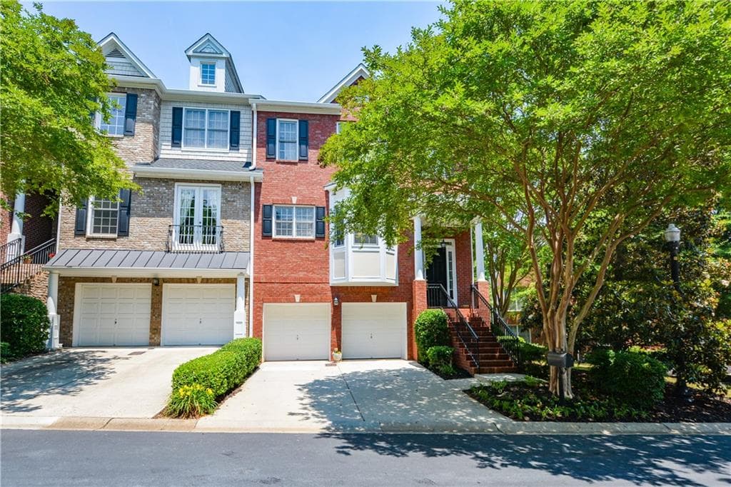 5819 Riverstone Circle 5, Atlanta, GA 30339 — most recent listing photo