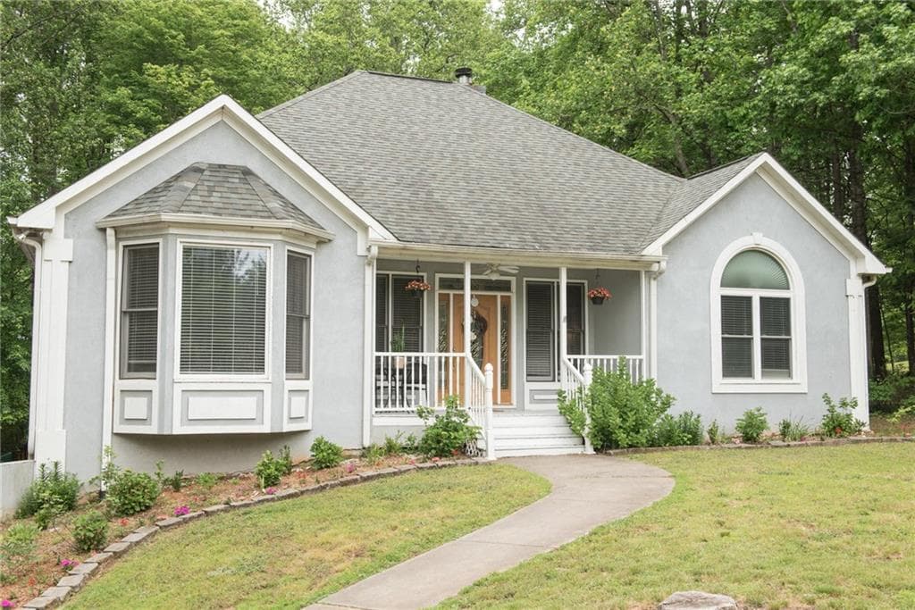 3 bedroom, 3 bathroom, 2,791 sq ft single family residence sold at 2170 Ivy Court, Cumming, GA 30041