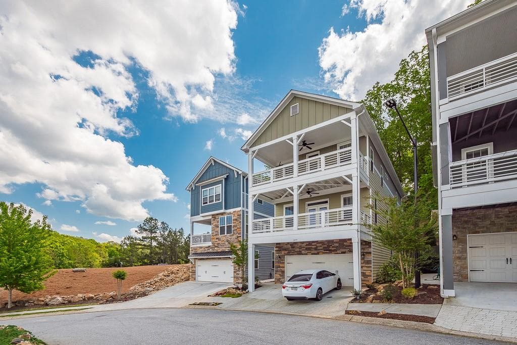 1219 Ridenour Lane, Kennesaw, GA 30152 — most recent listing photo