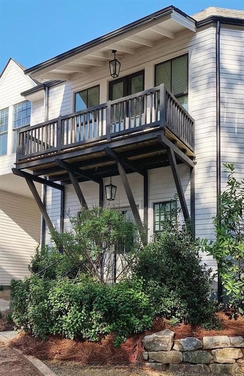 2 bedroom, 2 bathroom townhouse sold at 226 Colebrook Street 35, Atlanta, GA 30307