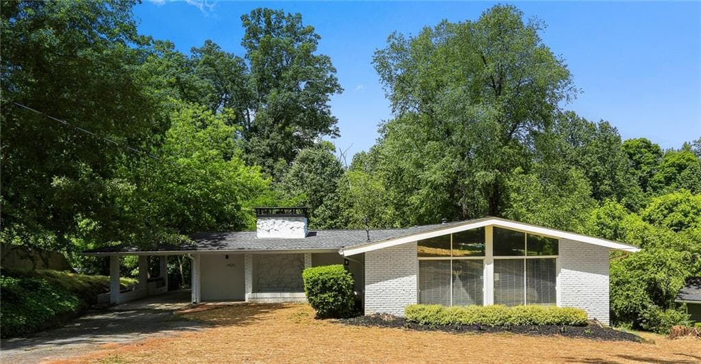 6420 N Hampton Drive, Sandy Springs, GA 30328 — most recent listing photo