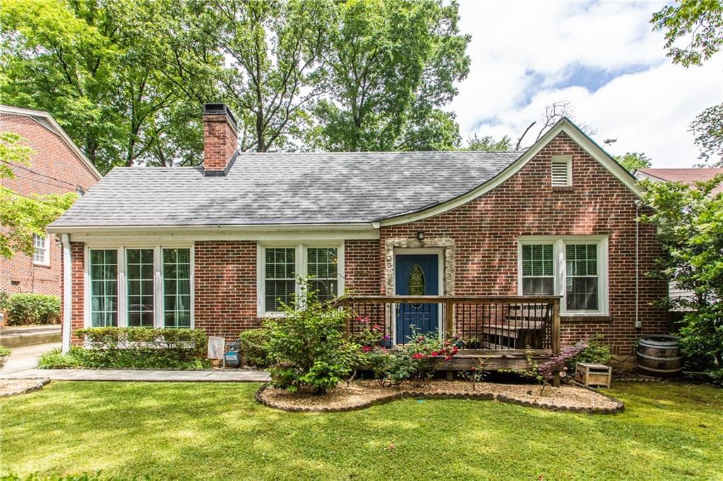 2 bedroom, 1 bathroom, 1,210 sq ft single family residence sold at 1232 Portland Avenue, Atlanta, GA 30316