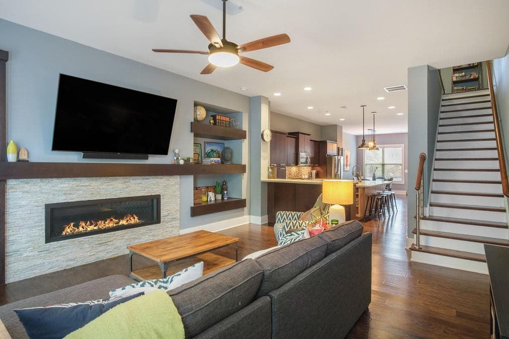 459 Alderwood Street, Sandy Springs, GA 30328 — most recent listing photo