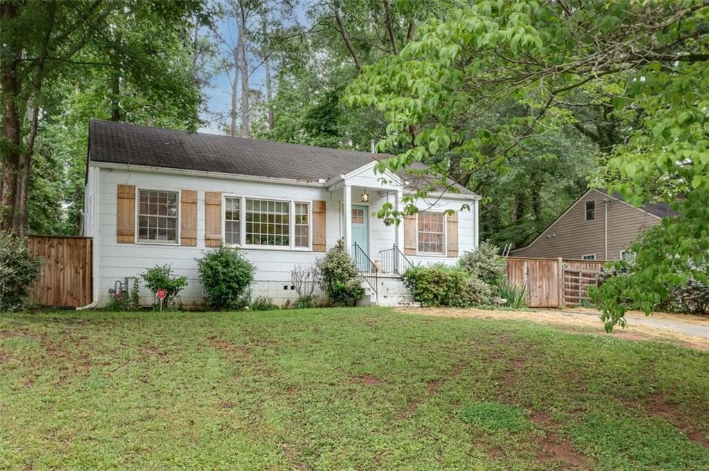 3 bedroom, 2 bathroom, 1,328 sq ft single family residence sold at 1963 BEECHER Road, Atlanta, GA 30310