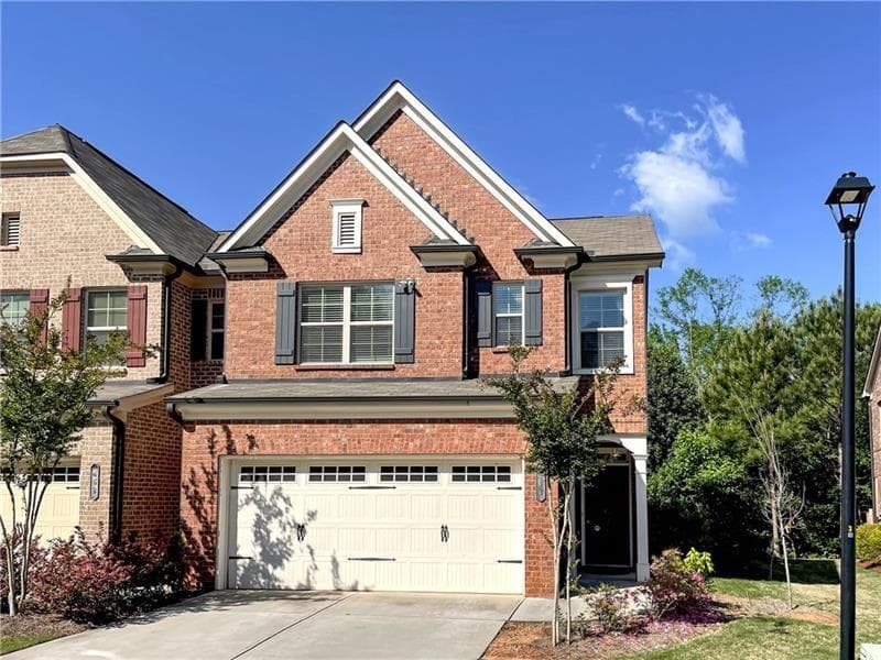 3 bedroom, 3 bathroom, 1,768 sq ft townhouse sold at 462 Braemore Mill Drive, Lawrenceville, GA 30044