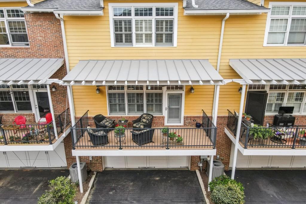 3 bedroom, 4 bathroom, 2,557 sq ft townhouse sold at 1258 Dekalb Avenue 126, Atlanta, GA 30307