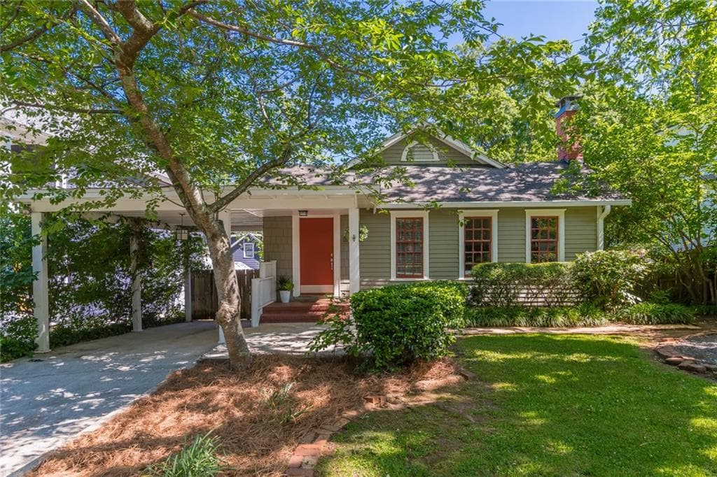 3 bedroom, 2 bathroom, 1,900 sq ft single family residence sold at 315 W Benson Street, Decatur, GA 30030