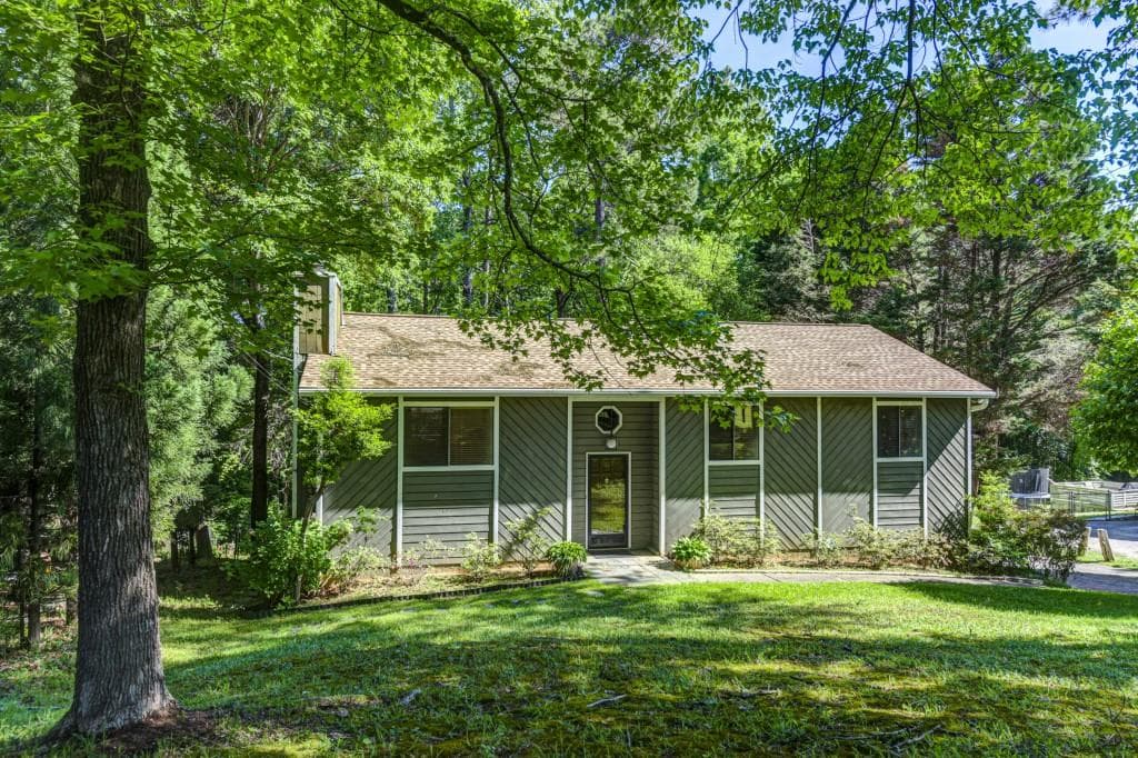 4942 Dana Drive, Kennesaw, GA 30144 — most recent listing photo