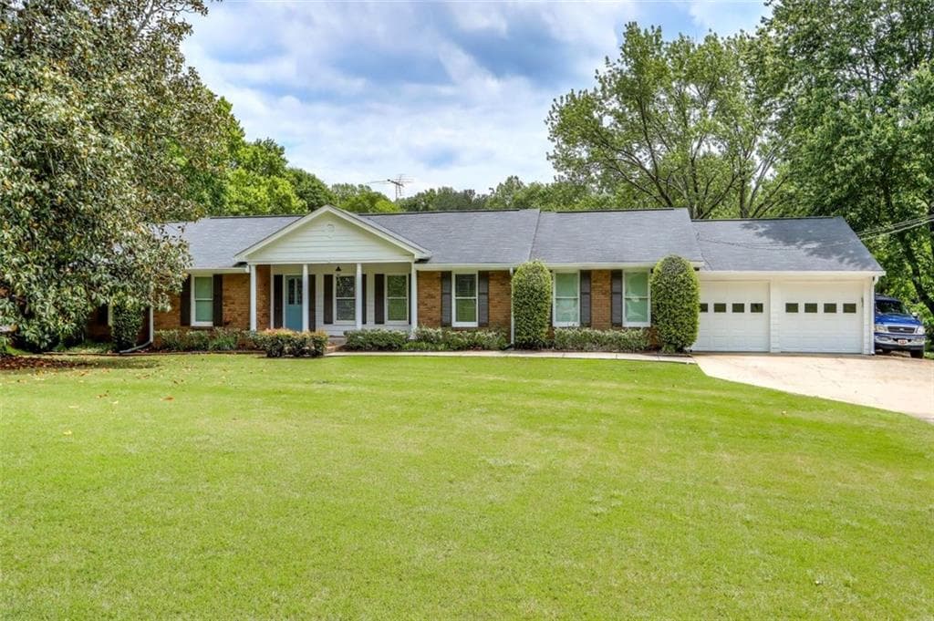 720 LAKE CHARLES Way, Roswell, GA 30075 — most recent listing photo