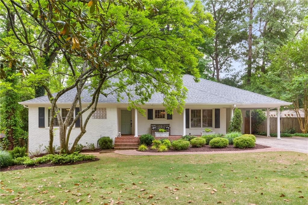 4 bedroom, 2 bathroom, 1,906 sq ft single family residence sold at 489 Brookfield Drive, Atlanta, GA 30342