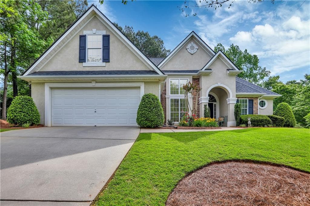 192 Pecan Crescent, Newnan, GA 30265 — most recent listing photo