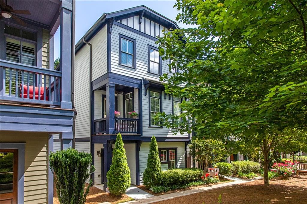5 bedroom, 4 bathroom, 2,108 sq ft single family residence sold at 2009 Hibernia Bend, Decatur, GA 30030