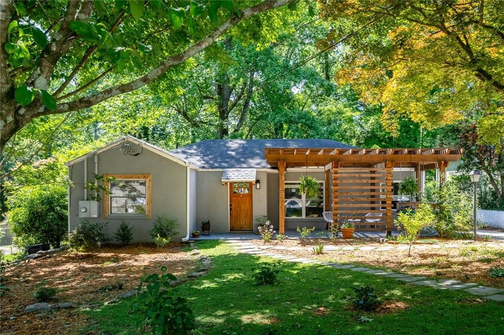 3 bedroom, 2 bathroom, 1,296 sq ft single family residence sold at 206 Garden Lane, Decatur, GA 30030