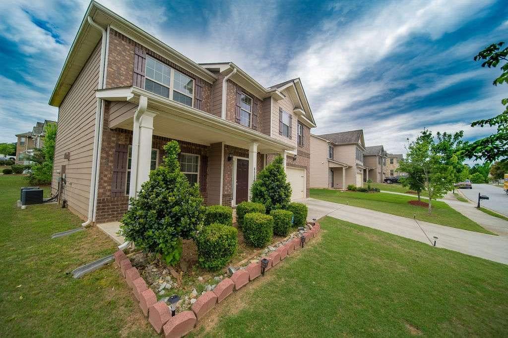 4 bedroom, 3 bathroom, 2,882 sq ft single family residence sold at 6533 Muirfield, Fairburn, GA 30213