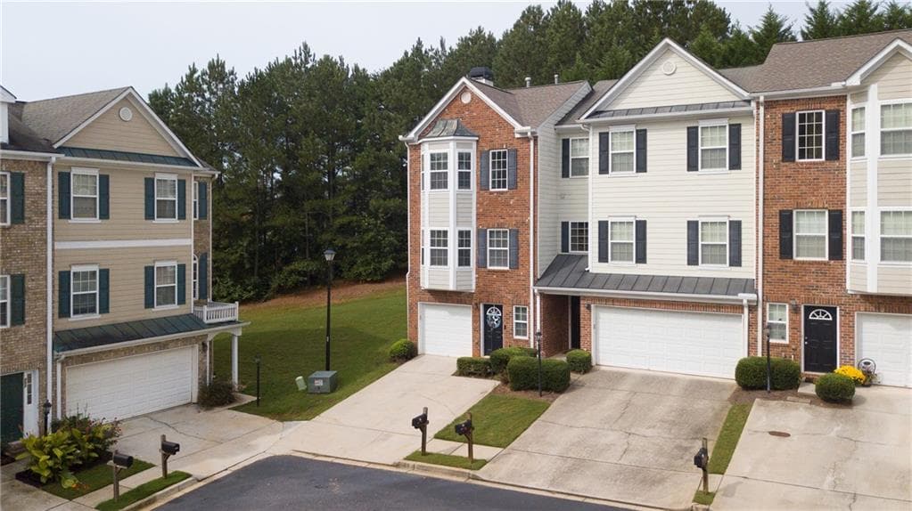 447 Sandtrap Lane, Sugar Hill, GA 30518 — most recent listing photo