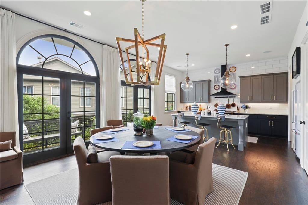 3 bedroom, 3 bathroom, 2,634 sq ft townhouse sold at 568 Bismark Road, Atlanta, GA 30324