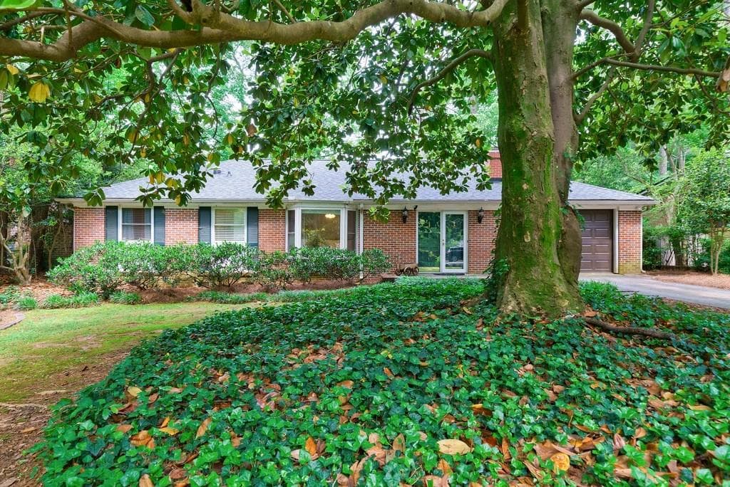 3619 Woodstream Circle, Brookhaven, GA 30319 — most recent listing photo