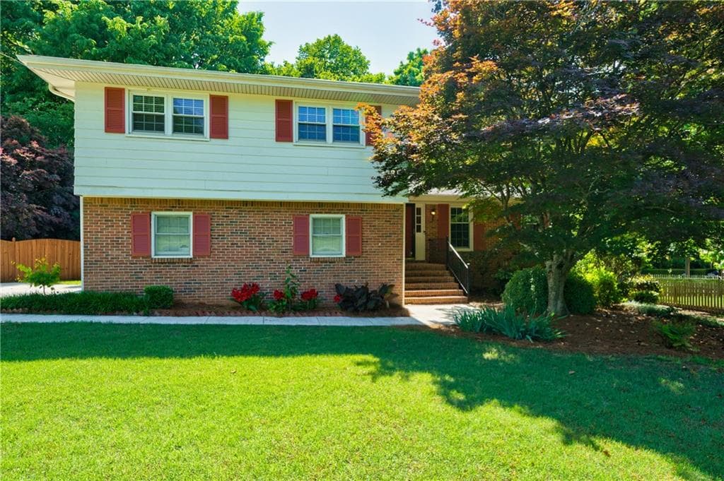4 bedroom, 3 bathroom, 2,211 sq ft single family residence sold at 3891 Locklear Way, Atlanta, GA 30360