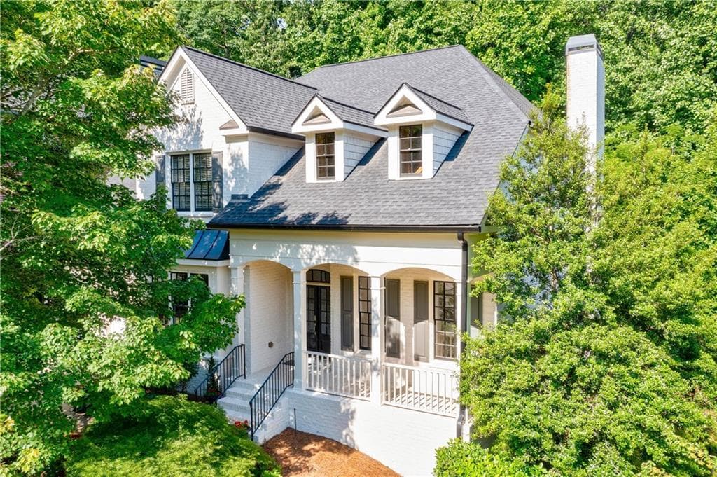 4 bedroom, 4 bathroom, 3,381 sq ft single family residence sold at 3176 Windsor Lake Drive, Brookhaven, GA 30319