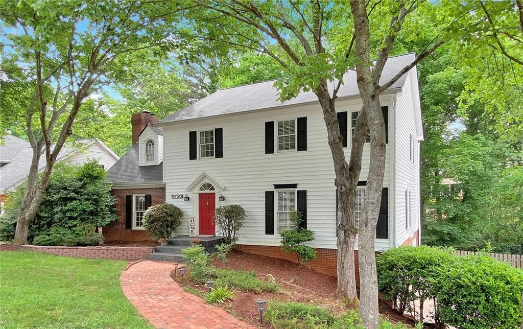 4 bedroom, 3 bathroom, 3,574 sq ft single family residence sold at 9750 Summer Oaks Drive, Roswell, GA 30076