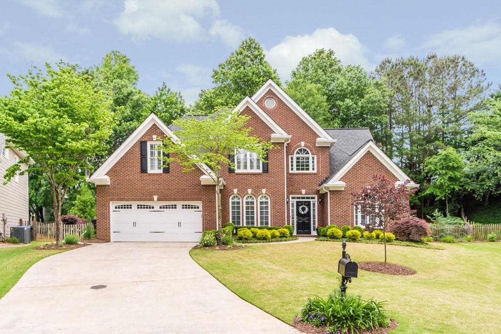 5 bedroom, 4 bathroom, 3,310 sq ft single family residence sold at 1180 Wilde Run Court, Roswell, GA 30075