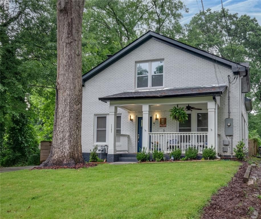 4 bedroom, 3 bathroom, 2,722 sq ft single family residence sold at 1307 BEECHER Street, Atlanta, GA 30310