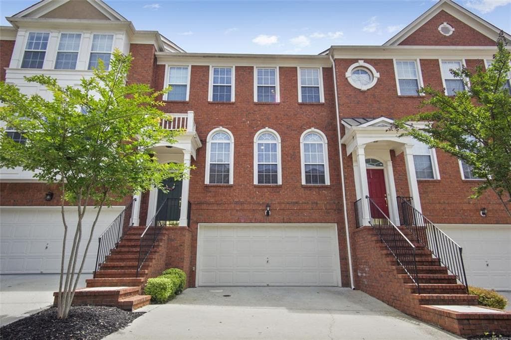 3 bedroom, 4 bathroom, 2,208 sq ft townhouse sold at 5003 FOXFIELD Trace 13, Atlanta, GA 30339