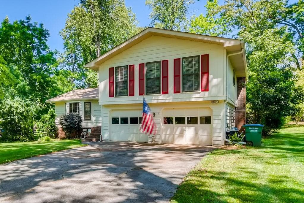 4531 Ridgeland Drive, Lilburn, GA 30047 — most recent listing photo
