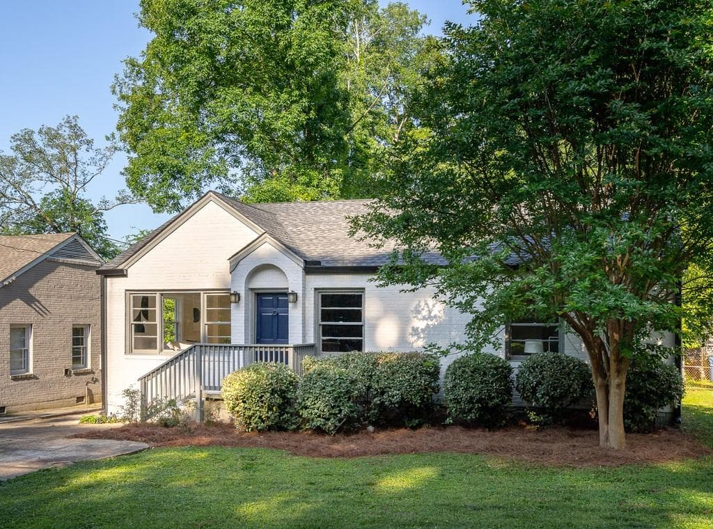 3 bedroom, 1 bathroom, 1,107 sq ft single family residence sold at 171 Spence Avenue, Atlanta, GA 30317