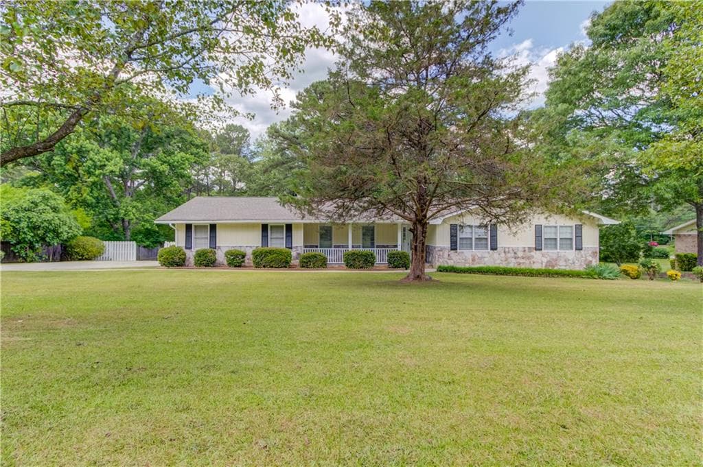 3 bedroom, 2 bathroom, 1,784 sq ft single family residence sold at 3012 Skyland, Snellville, GA 30078