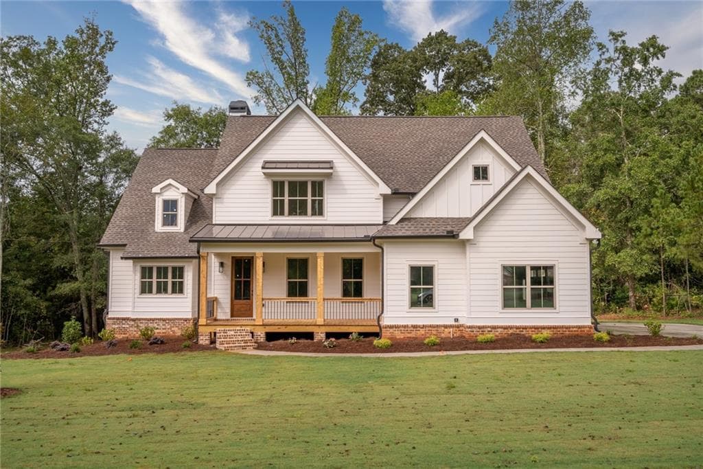 5 bedroom, 4 bathroom, 3,008 sq ft single family residence sold at 417 Fox Valley Drive, Monroe, GA 30656
