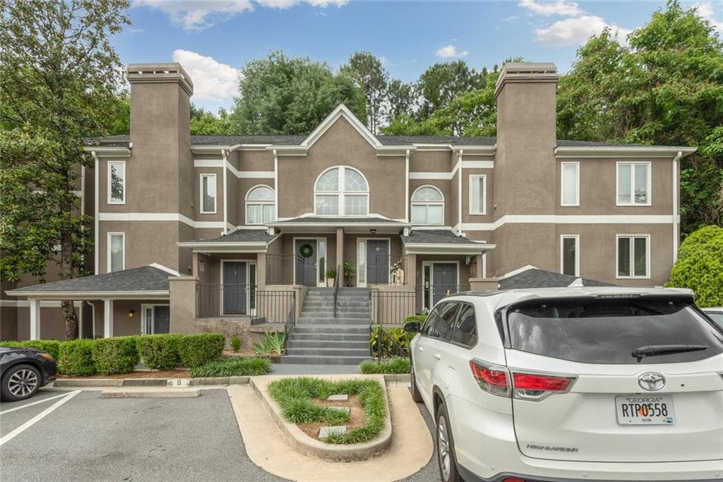2 bedroom, 2 bathroom, 1,450 sq ft condominium sold at 9 Normandy Court, Atlanta, GA 30324