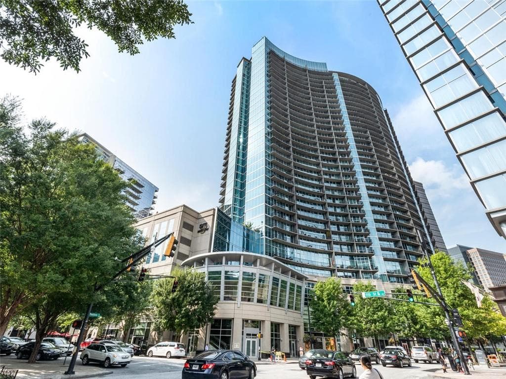 1 bedroom, 1 bathroom, 805 sq ft condominium sold at 1080 Peachtree Street 1208, Atlanta, GA 30309