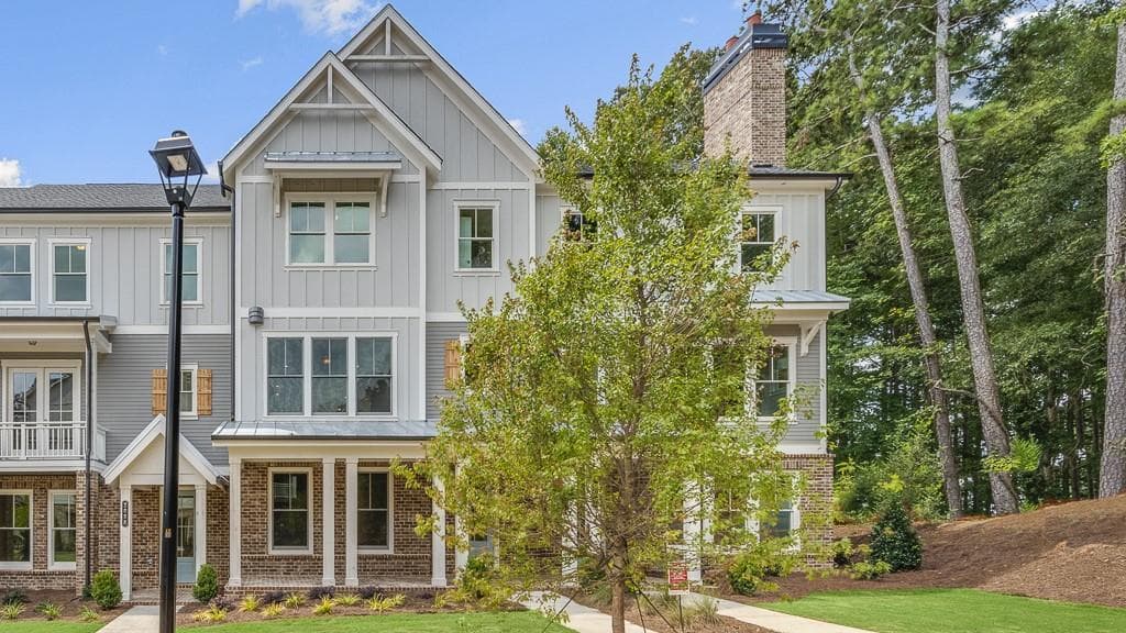 2102 Cortland Road 32, Milton, GA 30009 — most recent listing photo
