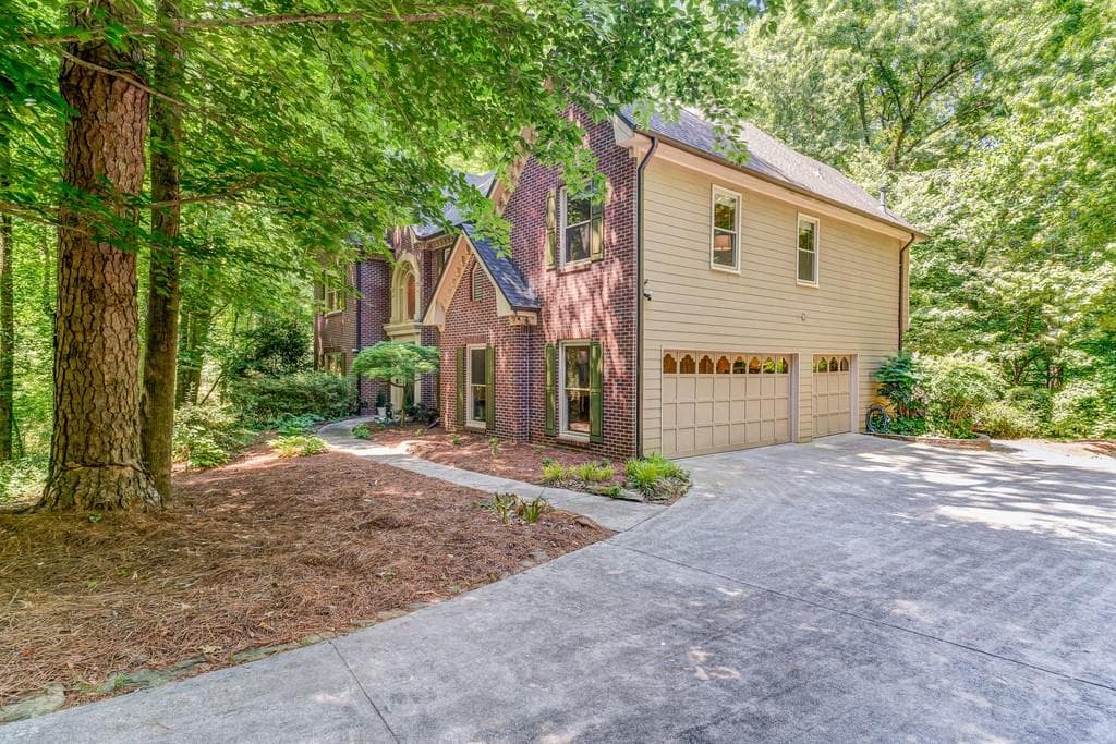 1335 Village Oaks Lane, Lawrenceville, GA 30043 — most recent listing photo